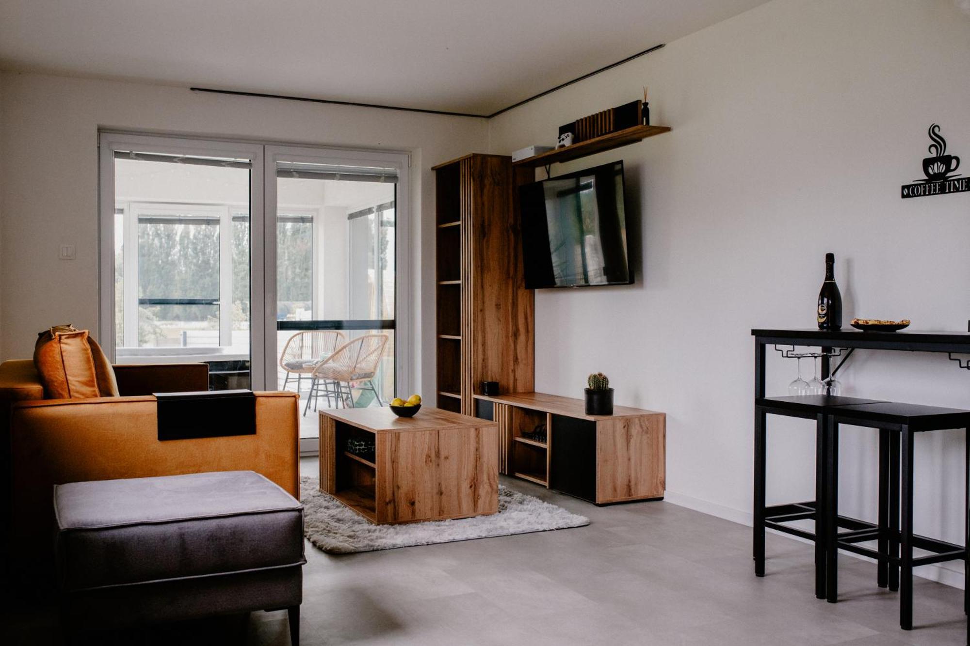 Apartment Fratello Šoporňa Exteriör bild